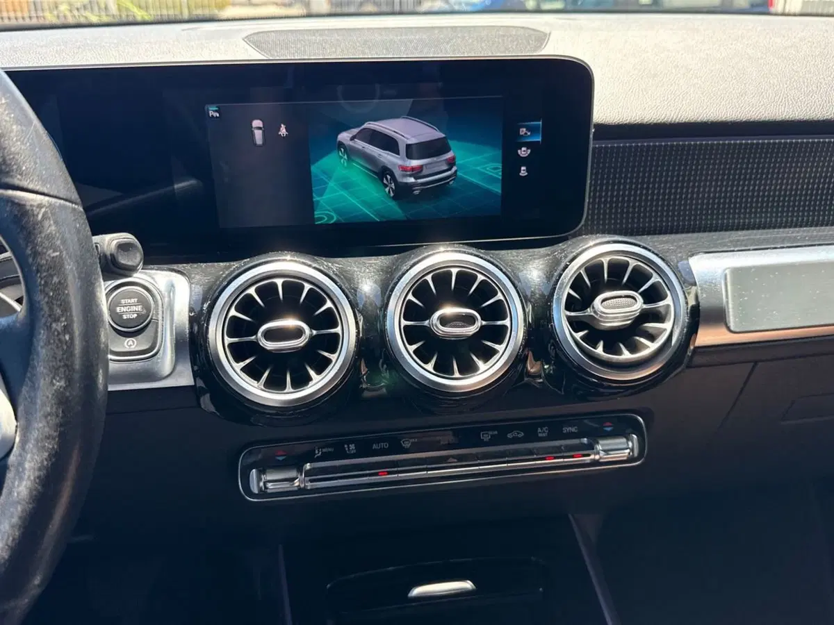 Mercedes-Benz GLB usata a Reggio Calabria (9)