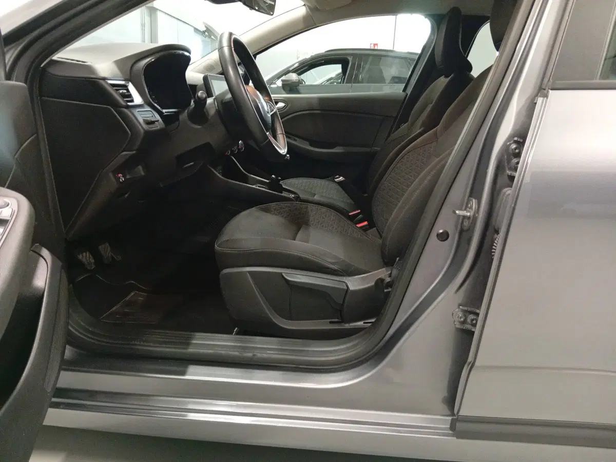Renault Clio usata a Varese (9)