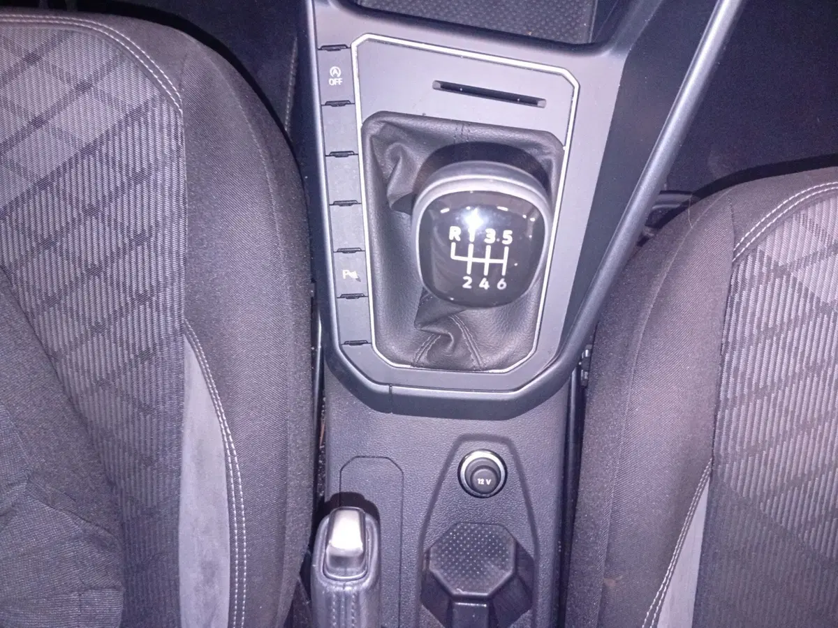 Volkswagen Taigo usata a Varese (15)