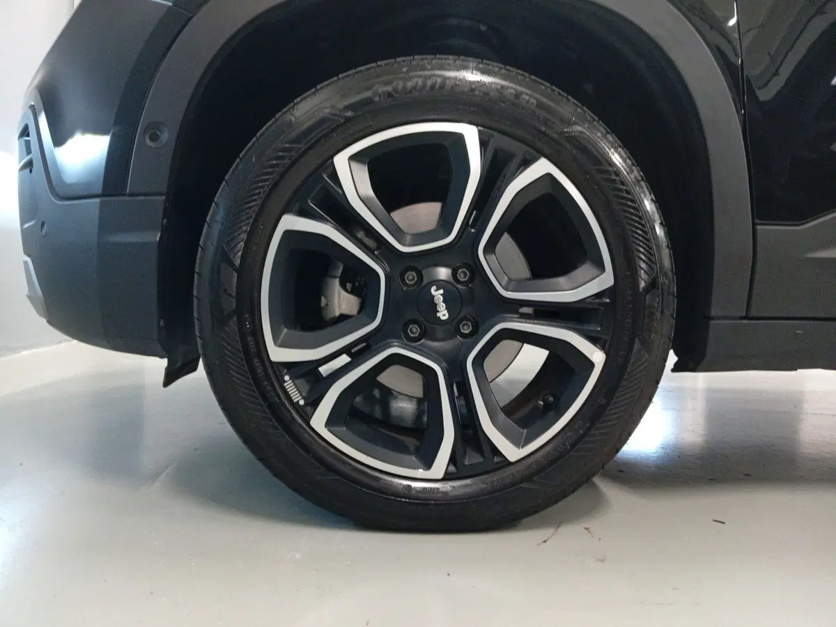 Jeep Avenger usata a Varese (8)