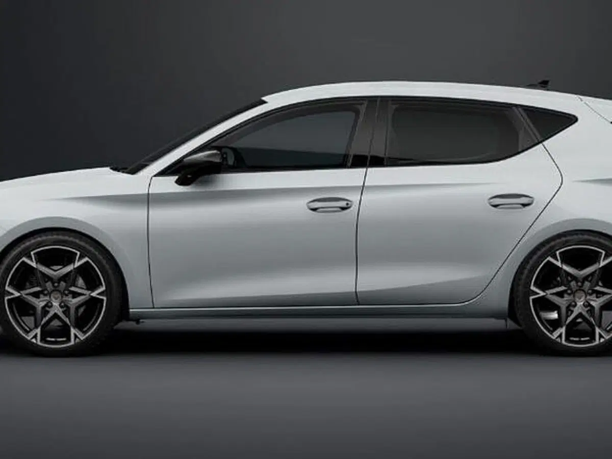 Cupra Leon nuova a Vicenza (2)
