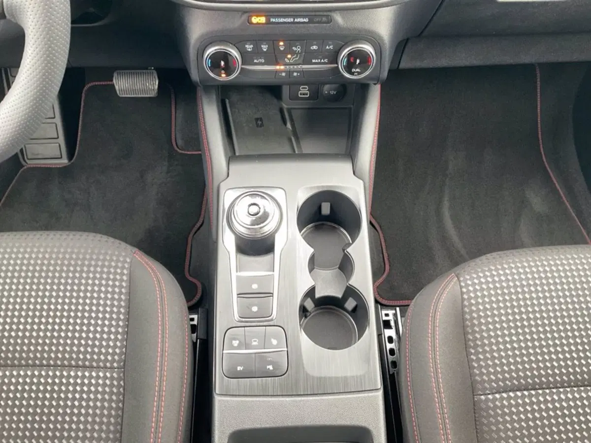 Ford Kuga usata a Milano (15)