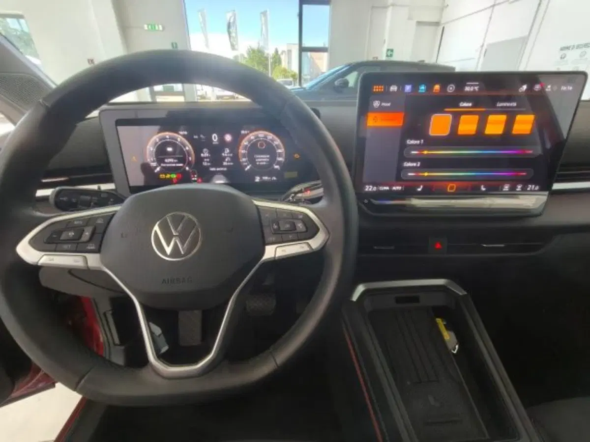 Volkswagen T-Roc usata a Cuneo (12)