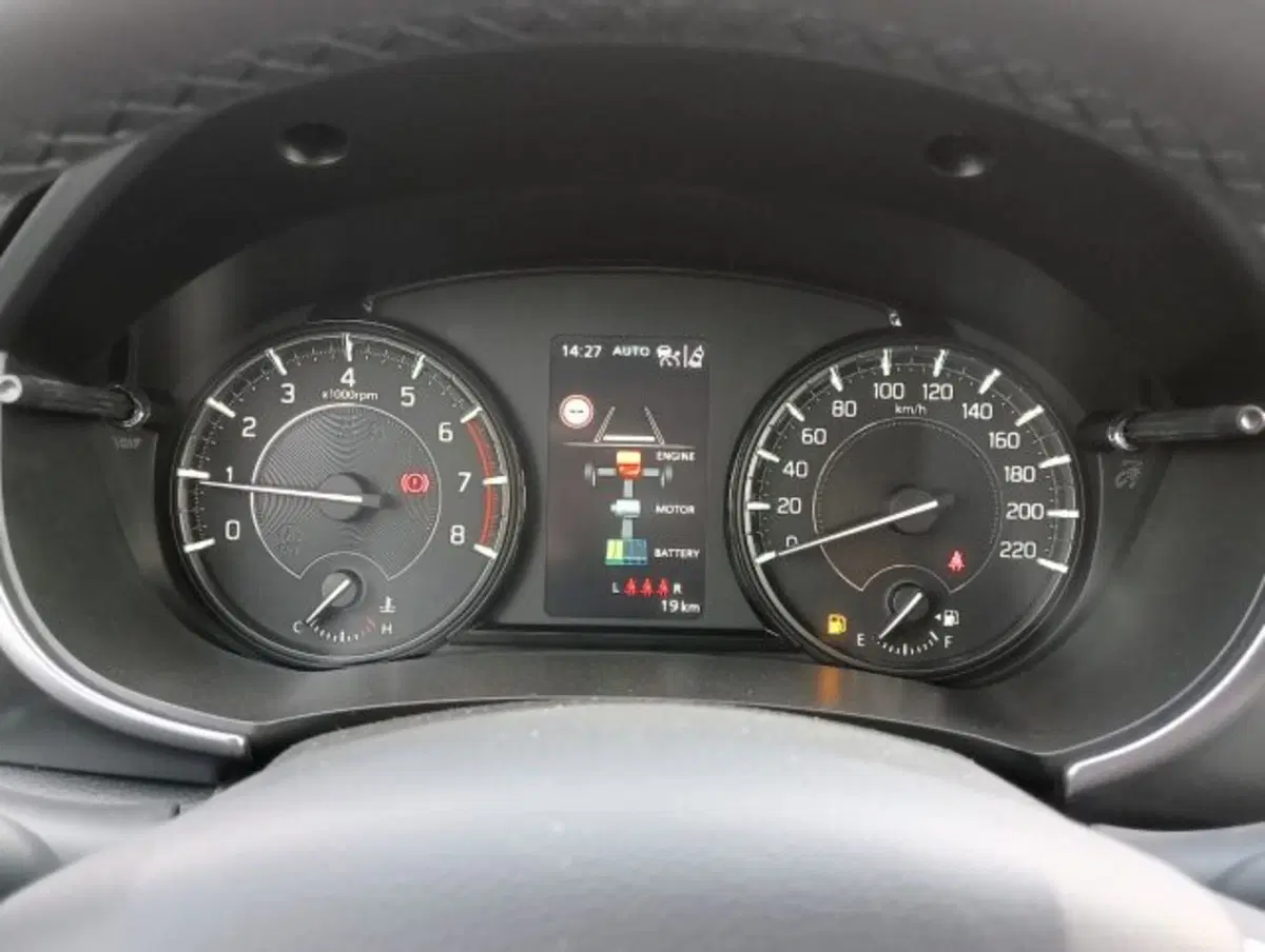 Suzuki Vitara nuova a Brescia (11)