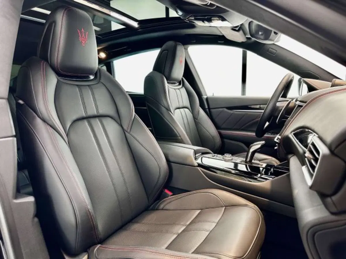 Maserati Levante usata a Torino (13)
