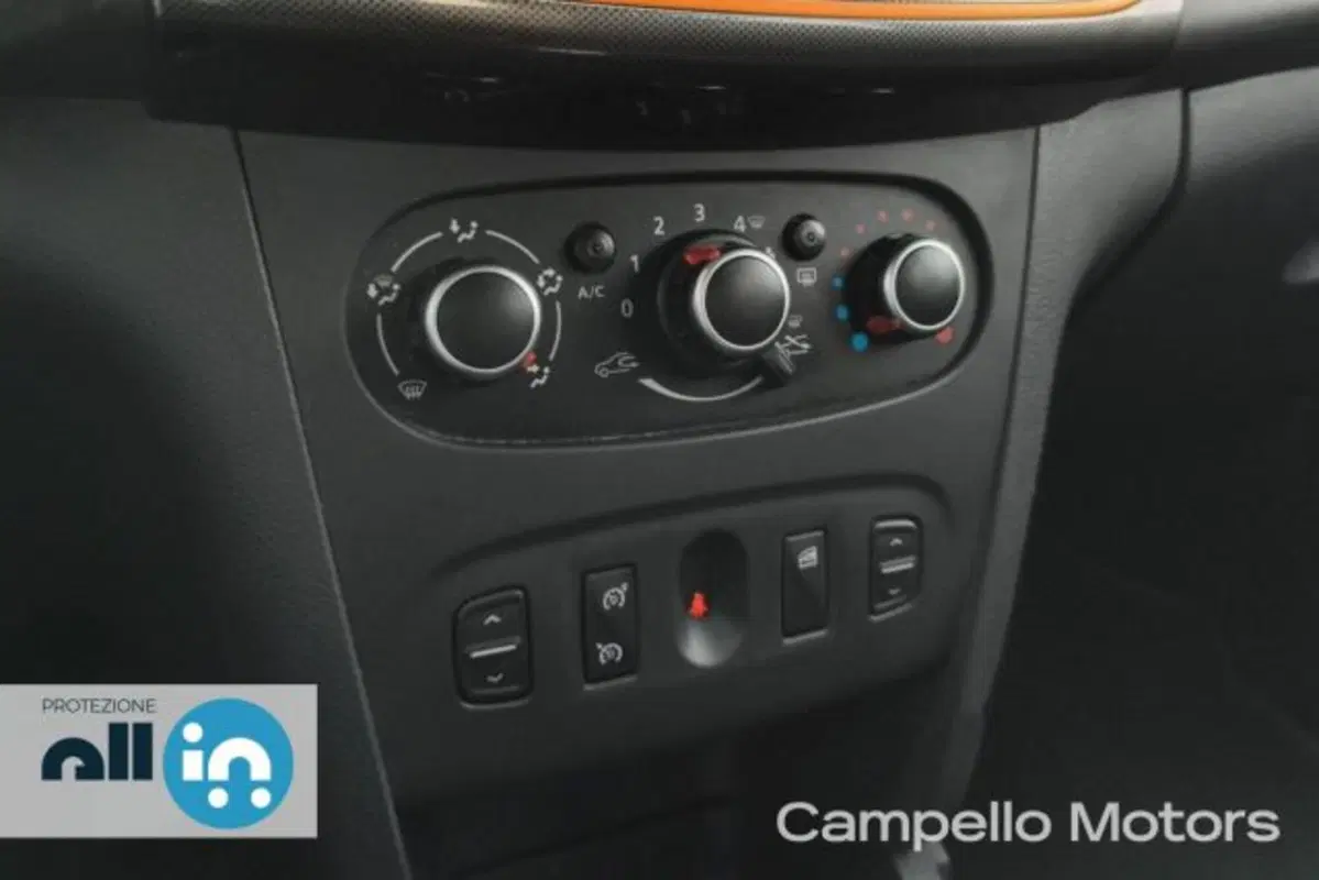 Dacia Sandero usata a Venezia (12)
