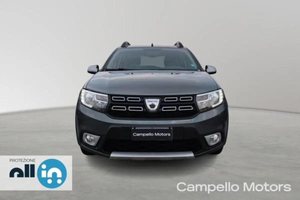 Dacia Sandero usata a Venezia (2)