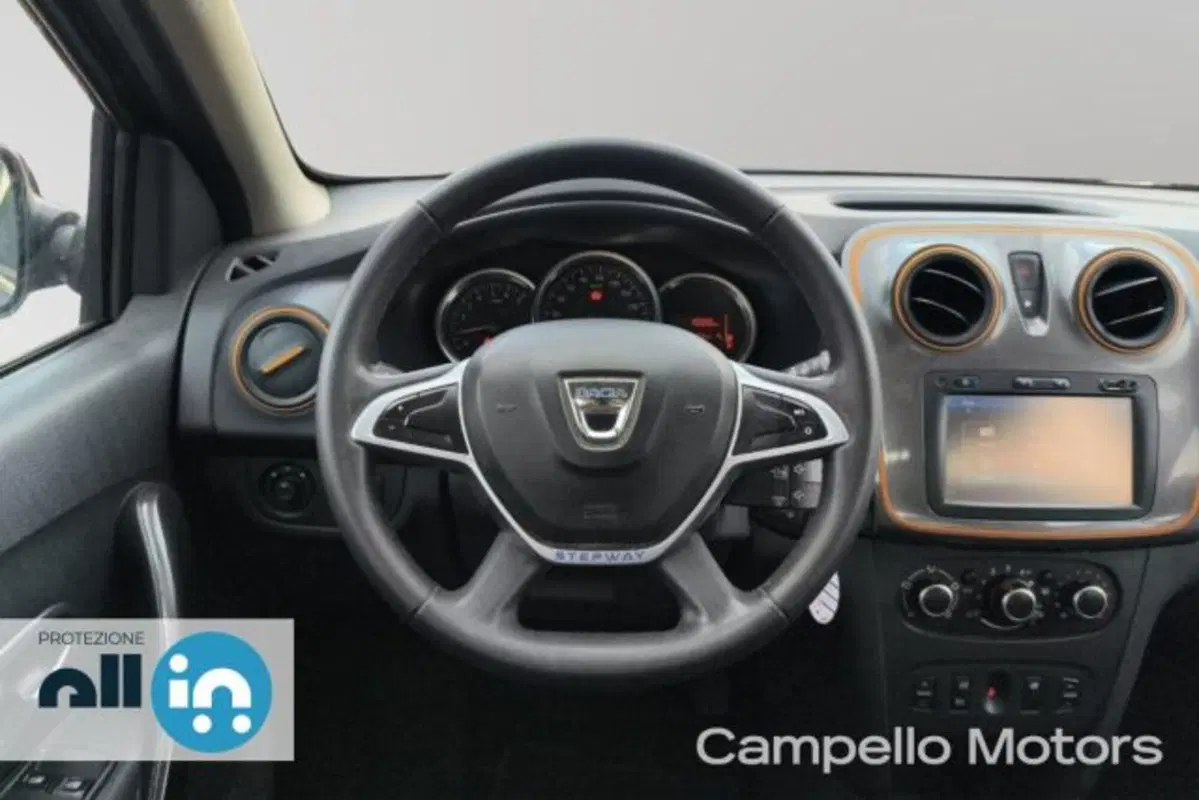 Dacia Sandero usata a Venezia (8)