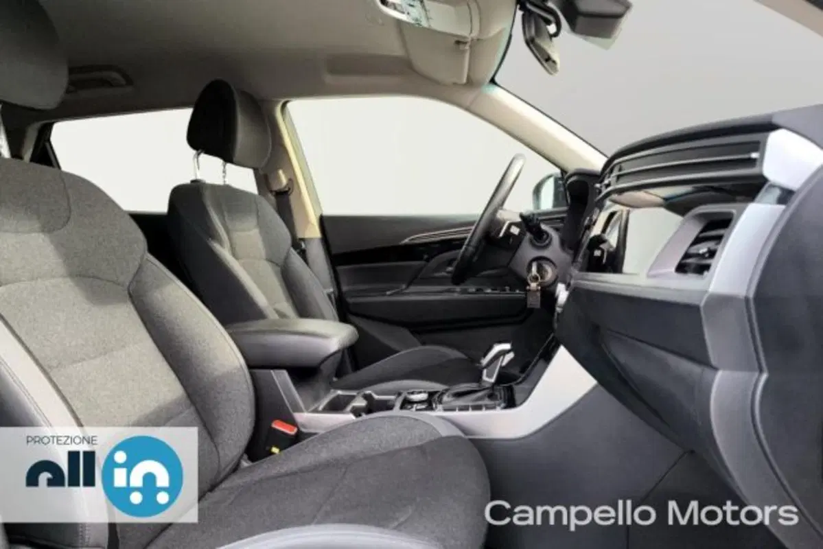 Ssangyong Korando usata a Venezia (15)