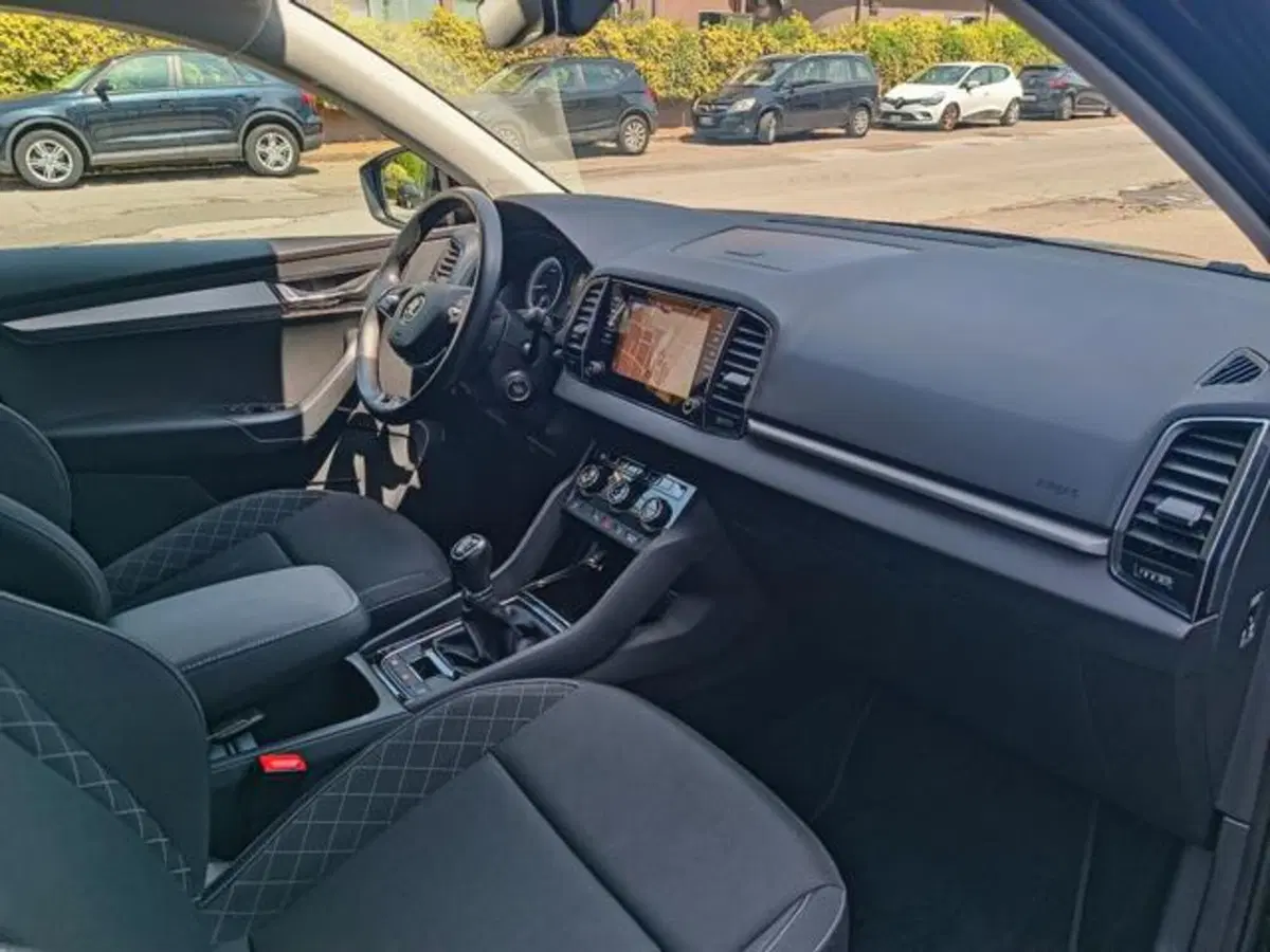 Skoda Karoq usata a Pisa (14)