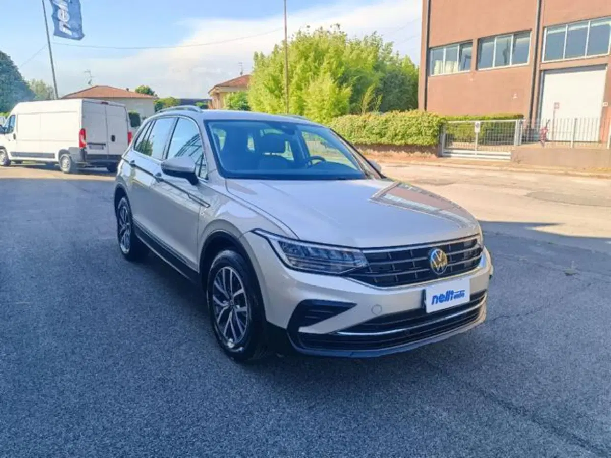 Volkswagen Tiguan usata a Pisa (14)