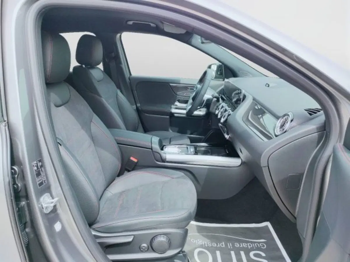 Mercedes-Benz GLA SUV nuova a Teramo (14)