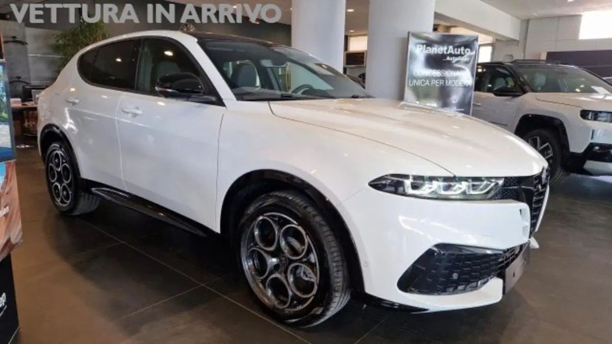 Alfa Romeo Tonale nuova a Modena (4)