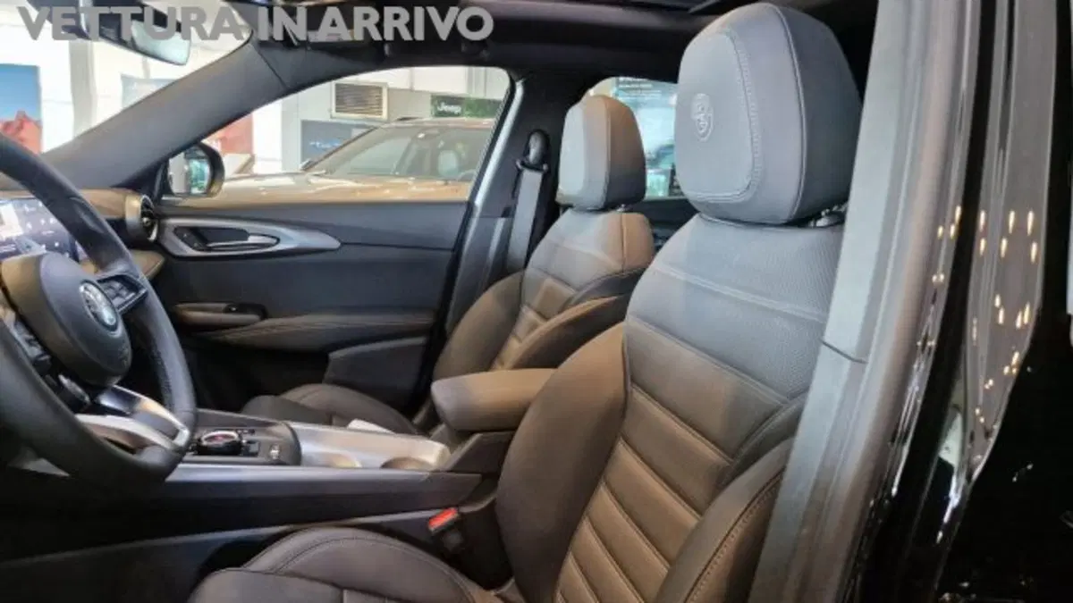 Alfa Romeo Tonale nuova a Modena (7)