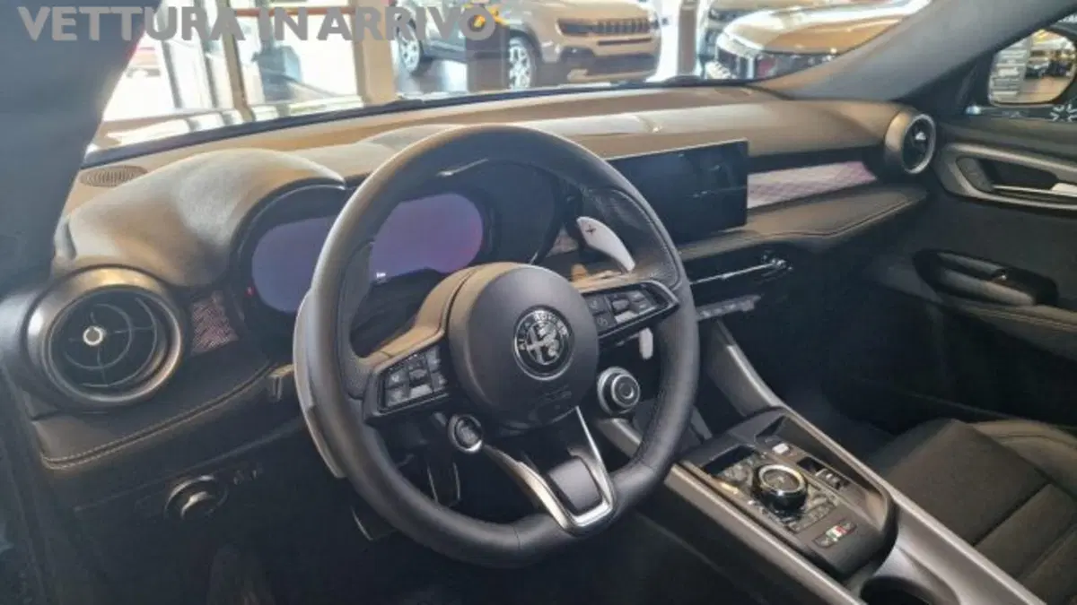 Alfa Romeo Tonale nuova a Modena (5)