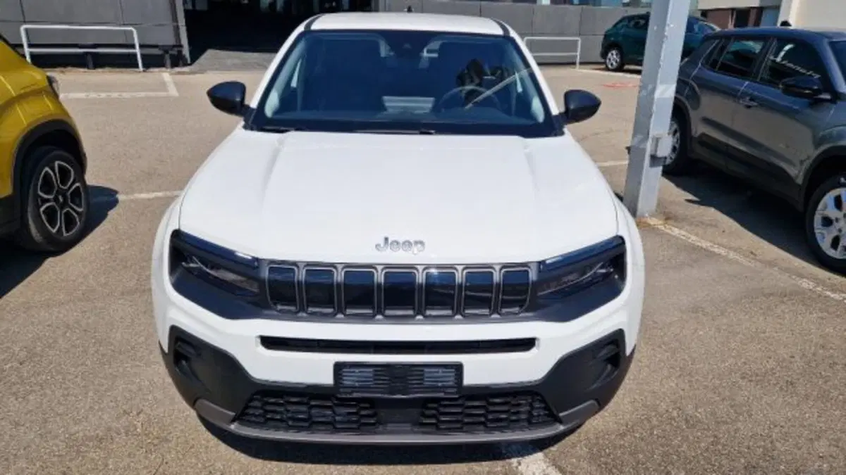 Jeep Avenger nuova a Modena (2)