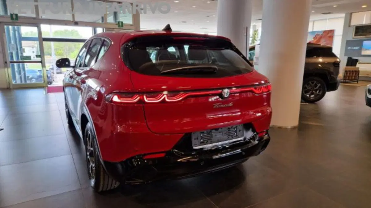 Alfa Romeo Tonale nuova a Modena (4)