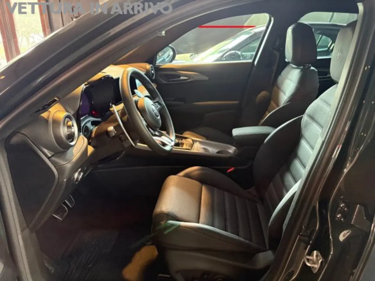 Alfa Romeo Tonale nuova a Modena (11)