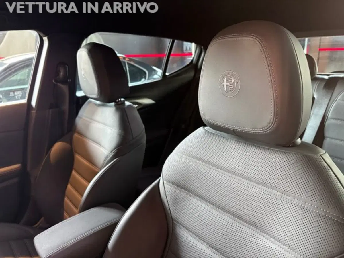 Alfa Romeo Tonale nuova a Modena (12)