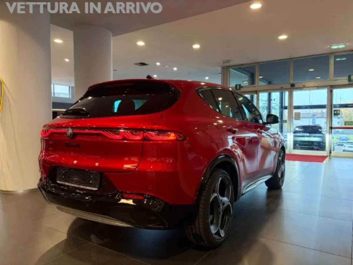 Alfa Romeo Tonale nuova a Modena (8)
