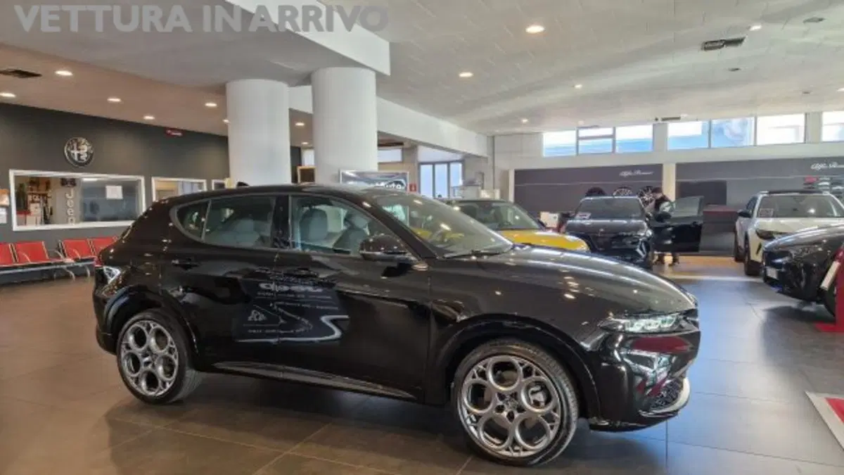 Alfa Romeo Tonale nuova a Modena (2)