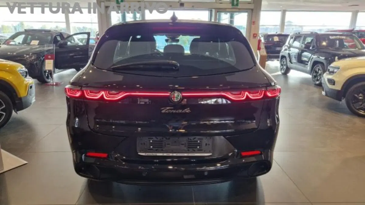 Alfa Romeo Tonale nuova a Modena (5)