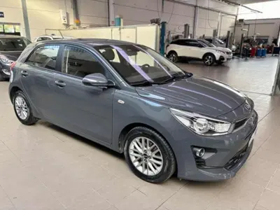 Kia Rio 1.0 T-GDi 100 CV MHEV iMT Style del 2021 usata a Pesaro
