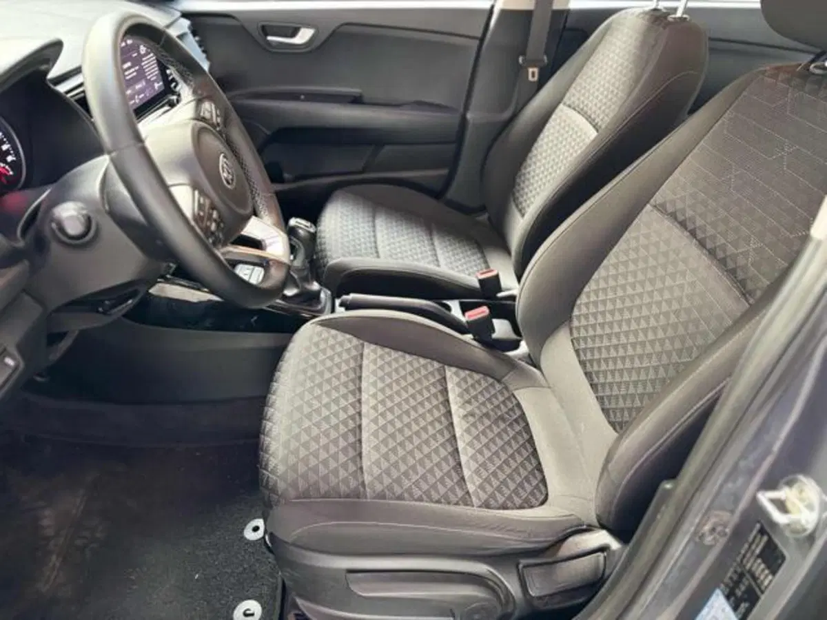 Kia Rio usata a Pesaro-Urbino (7)