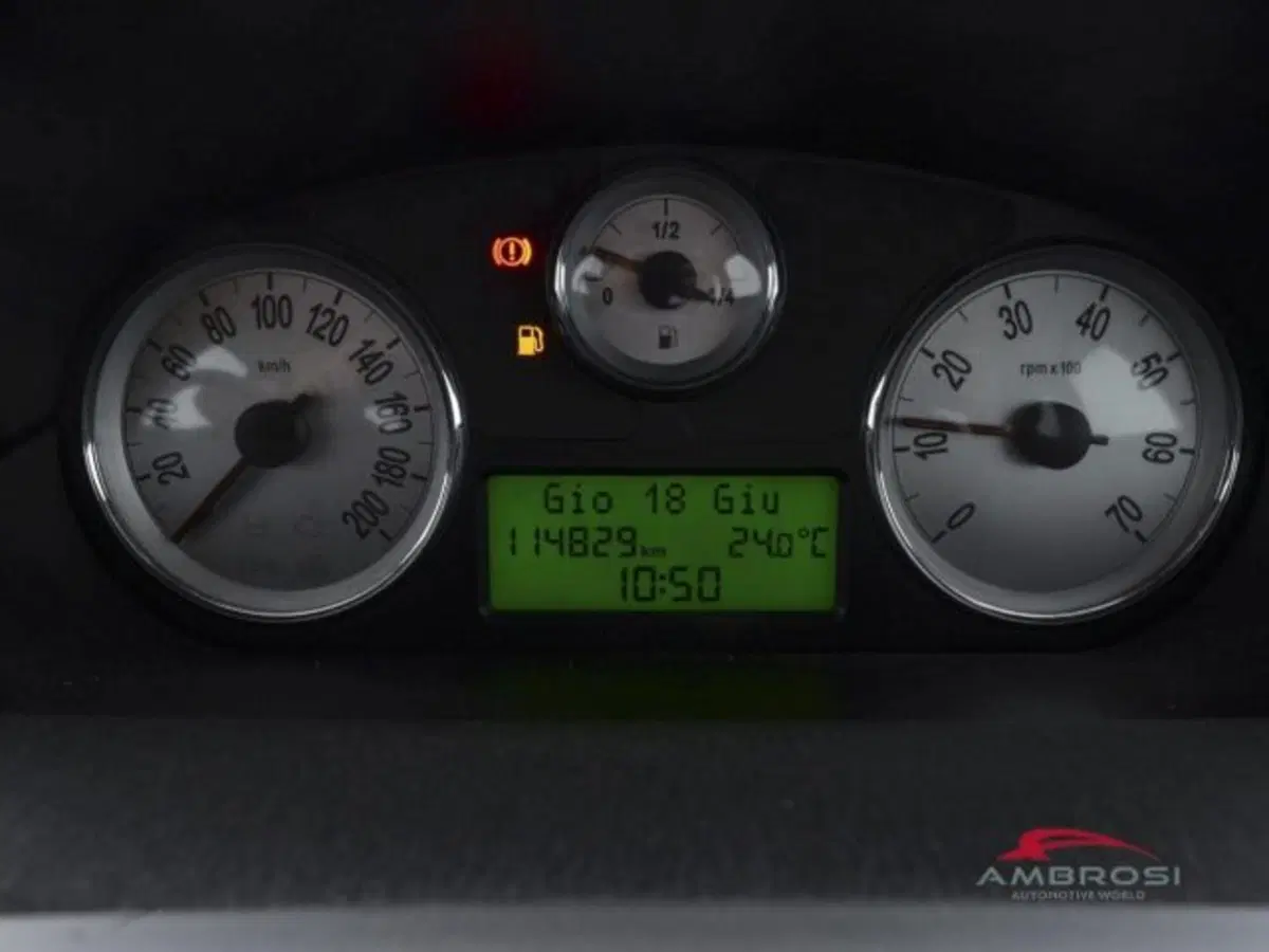 Lancia Ypsilon usata a Perugia (13)