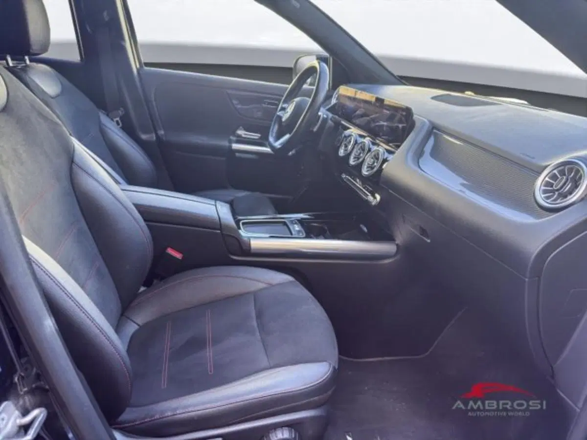 Mercedes-Benz GLA SUV usata a Perugia (12)