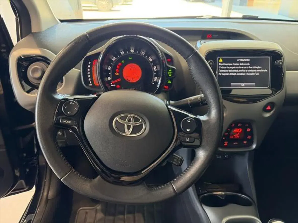 Toyota Aygo usata a Sassari (8)