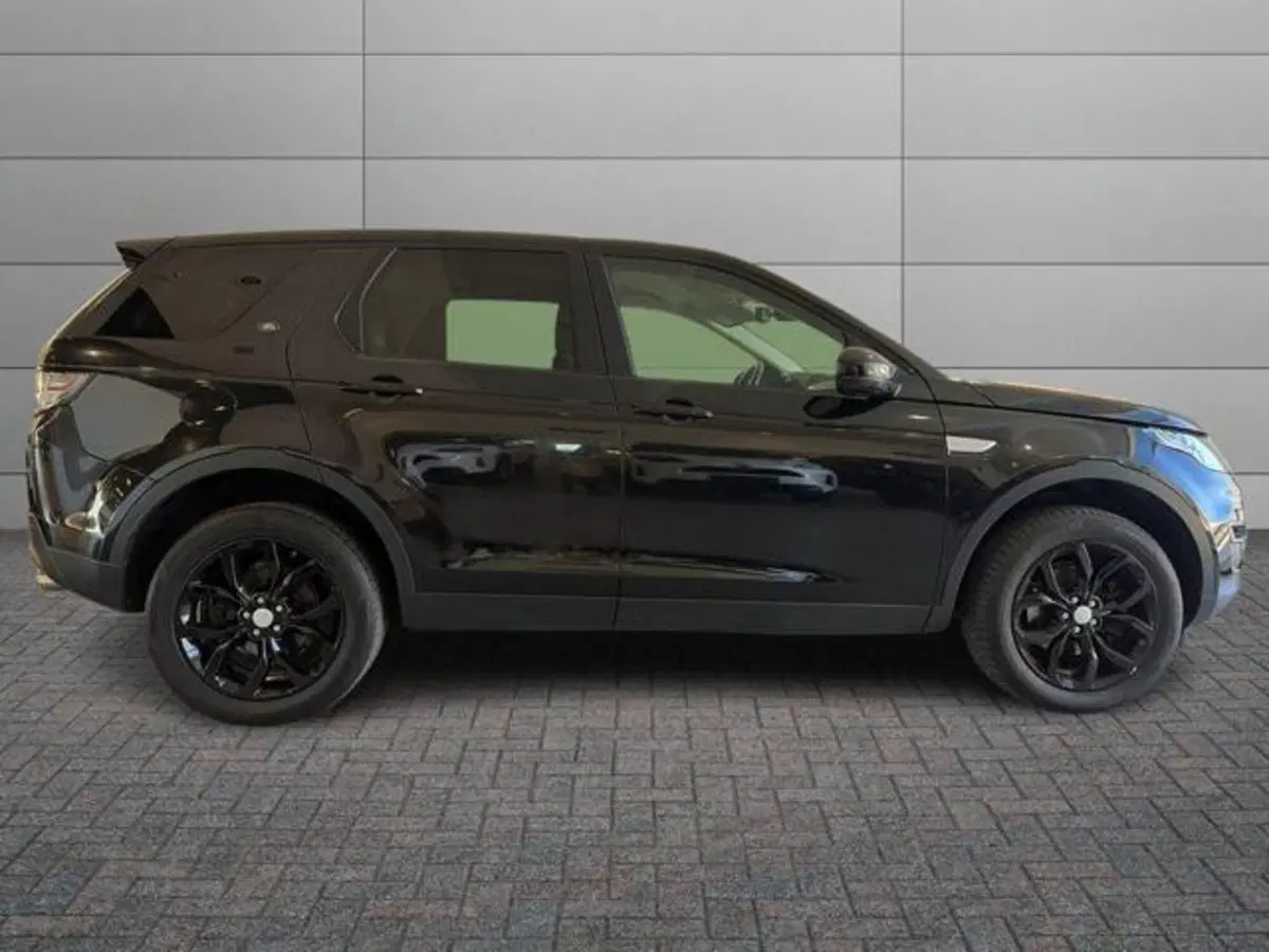 Land Rover Discovery Sport usata a Sassari (3)