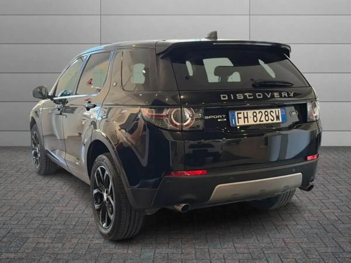 Land Rover Discovery Sport usata a Sassari (4)