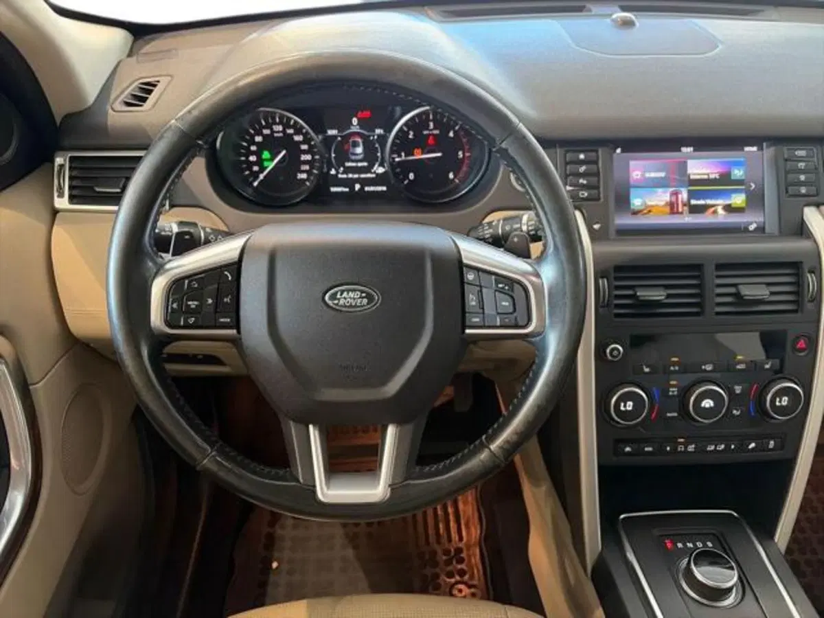 Land Rover Discovery Sport usata a Sassari (7)