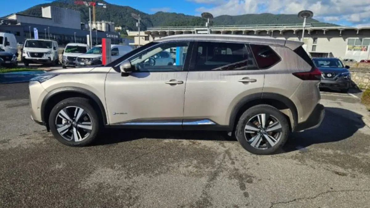 Nissan X-Trail usata a Lucca (7)