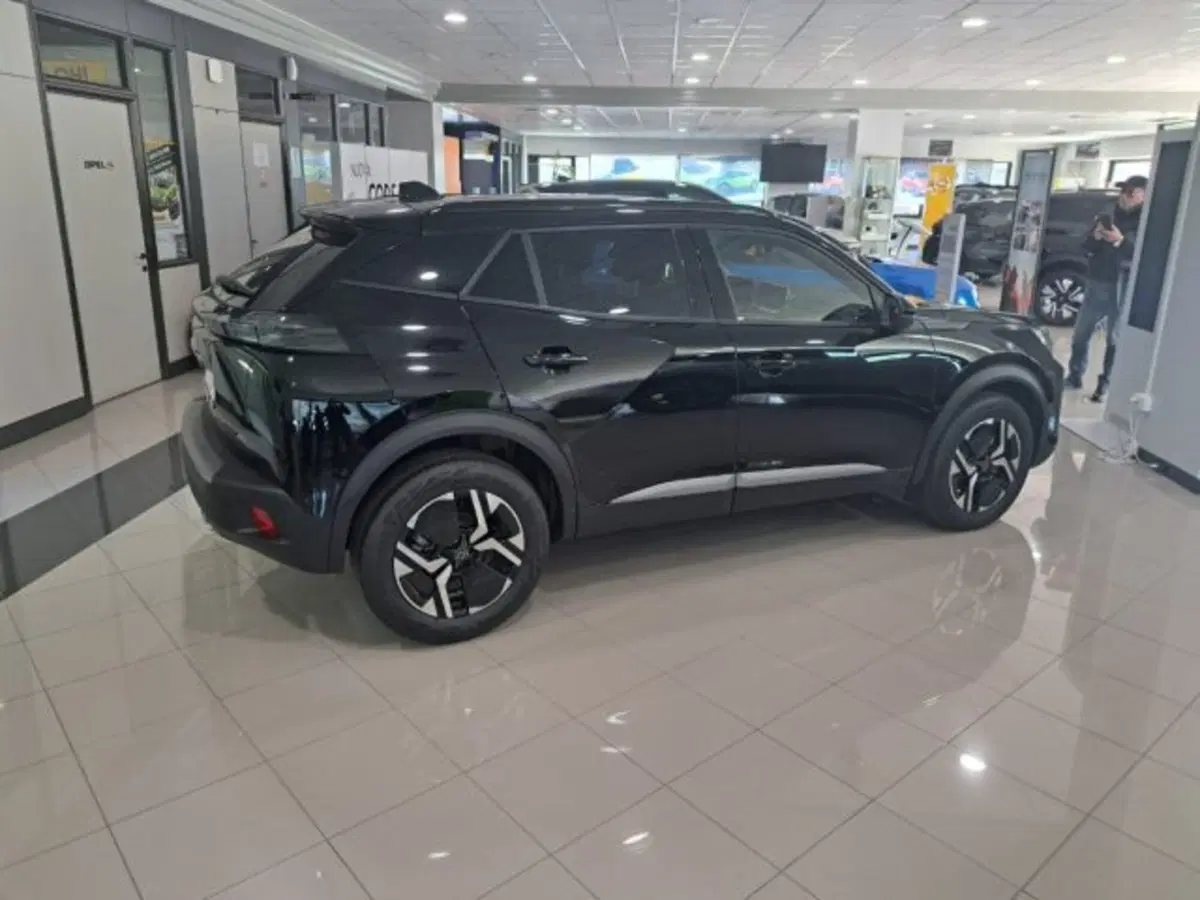 Peugeot 2008 nuova a Campobasso (4)