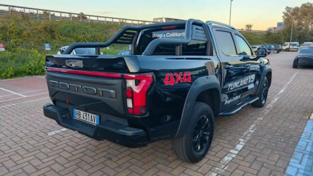 Foton Tunland nuova a Firenze (2)