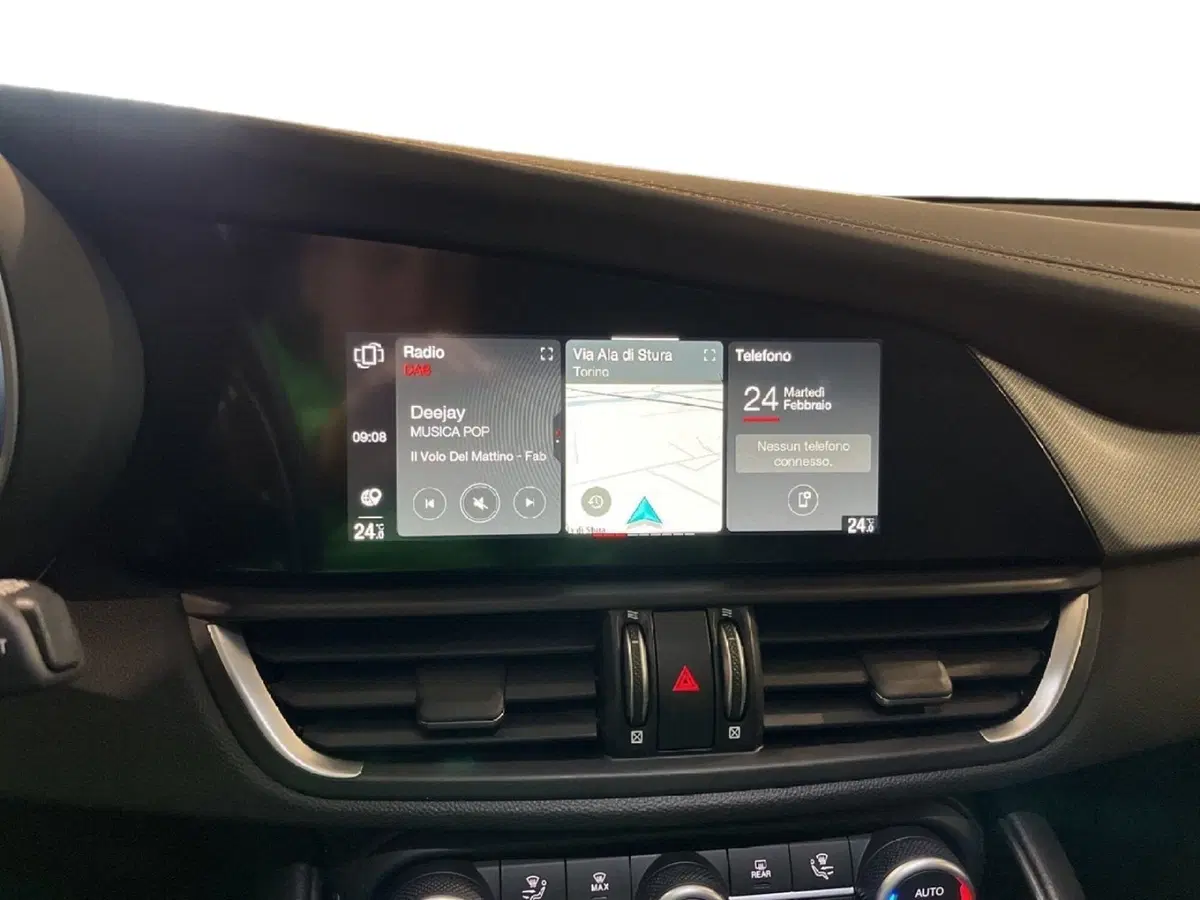 Alfa Romeo Giulia usata a Torino (13)