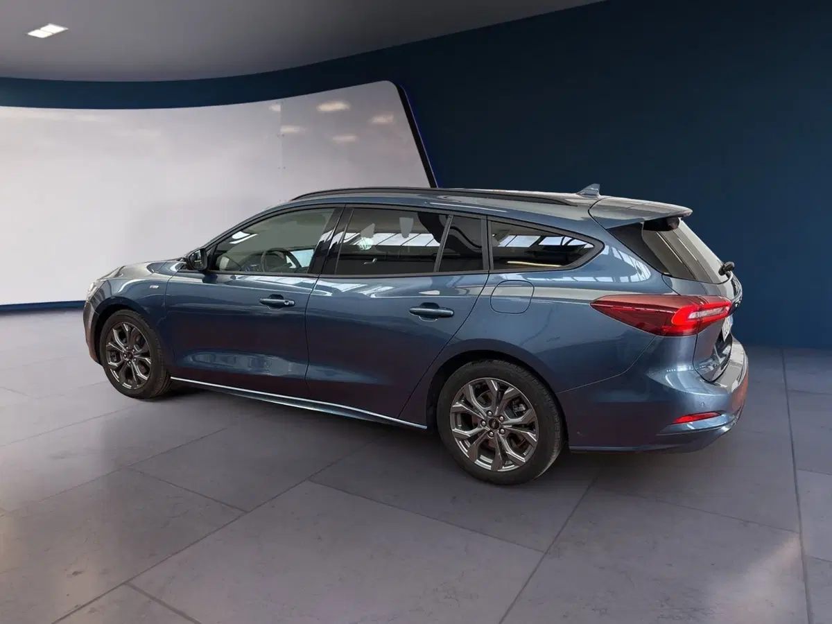 Ford Focus Station Wagon usata a Torino (4)