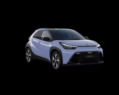 Toyota Aygo X 1.5 hybrid Icon e-cvt nuova a Torino
