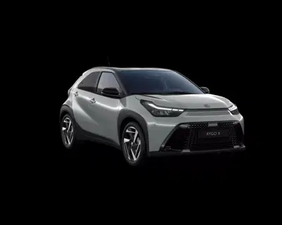 Toyota Aygo X 1.5 hybrid Premium e-cvt nuova a Torino