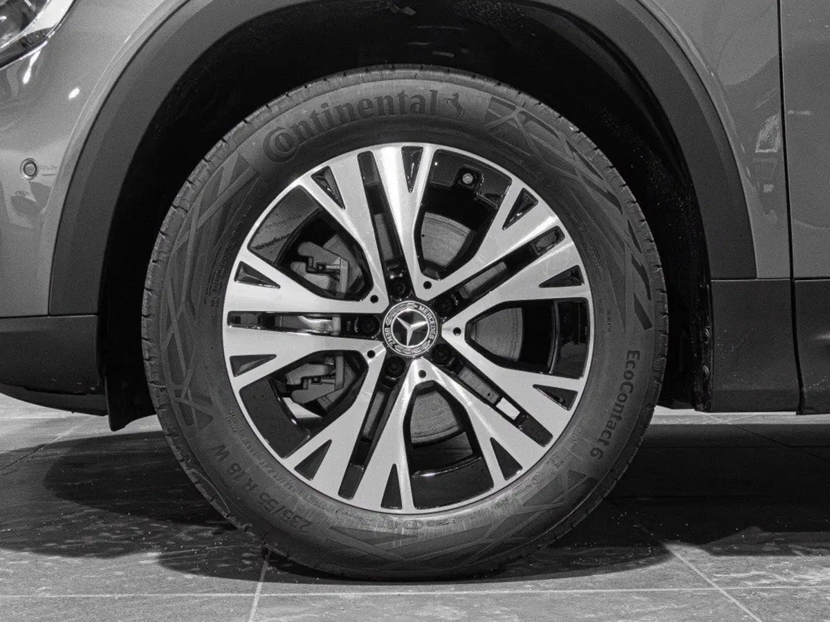 Mercedes-Benz GLB nuova a Rimini (7)