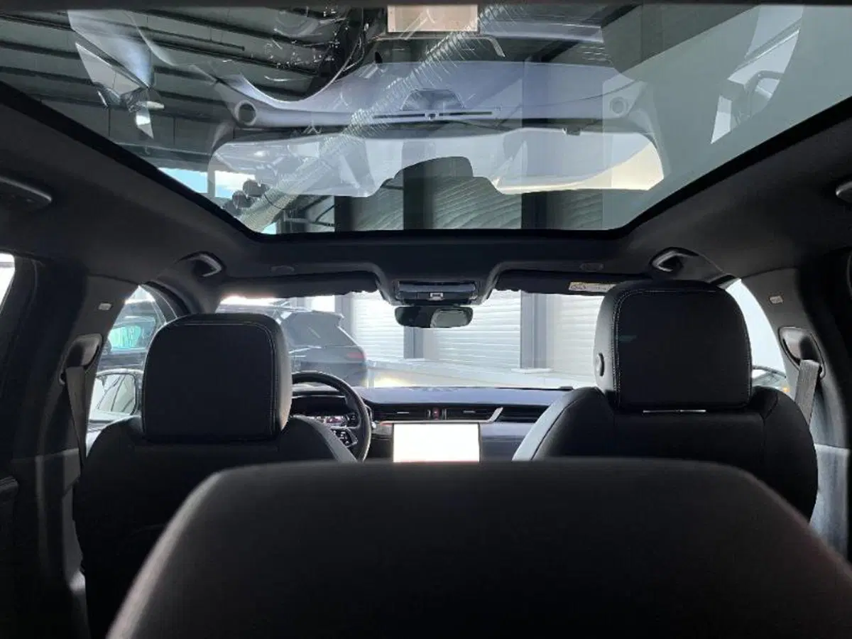 Jaguar F-Pace usata a Venezia (14)