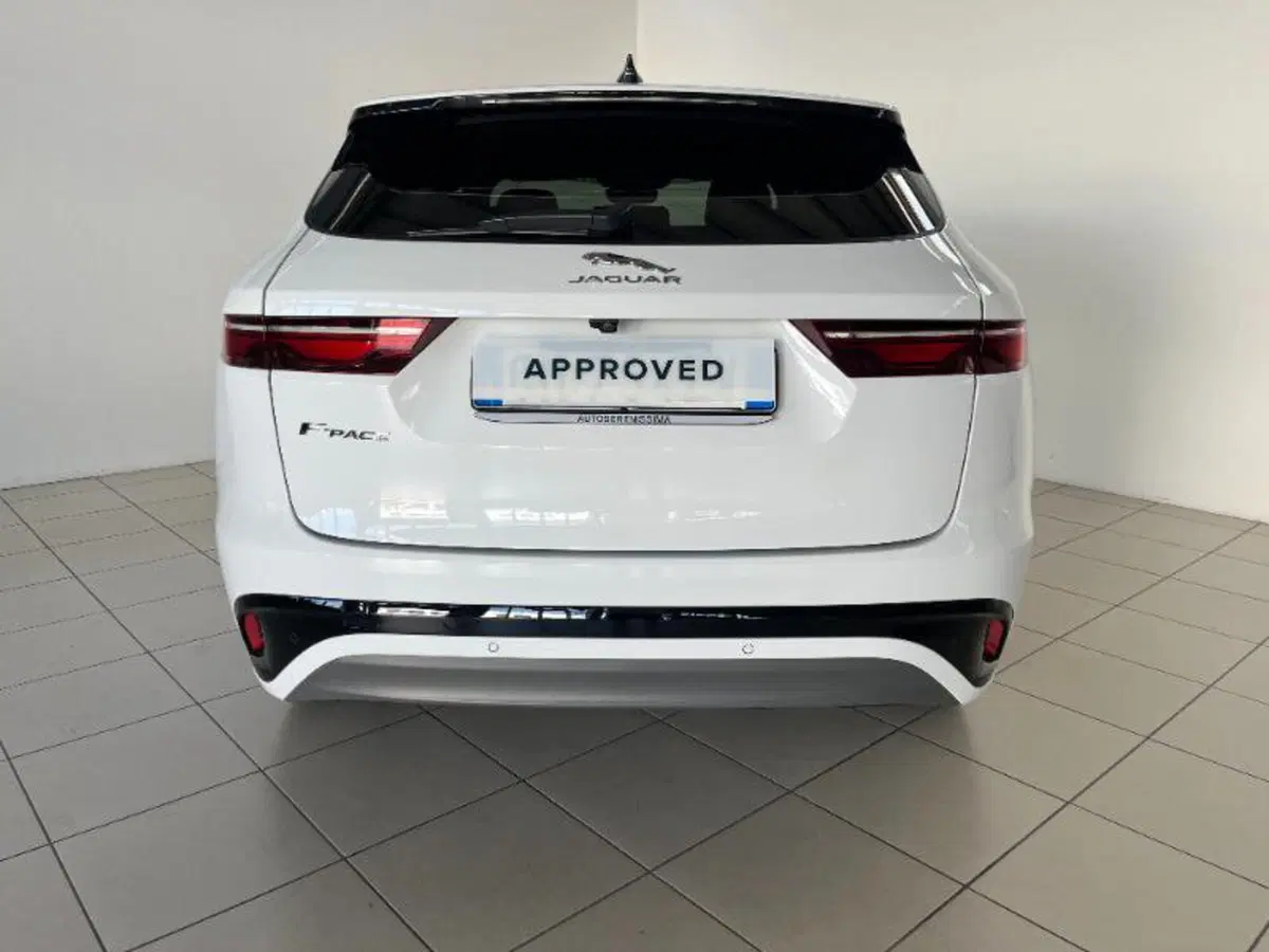 Jaguar F-Pace usata a Venezia (3)