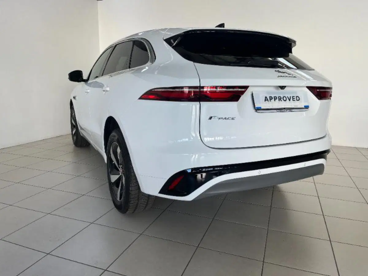 Jaguar F-Pace usata a Venezia (4)