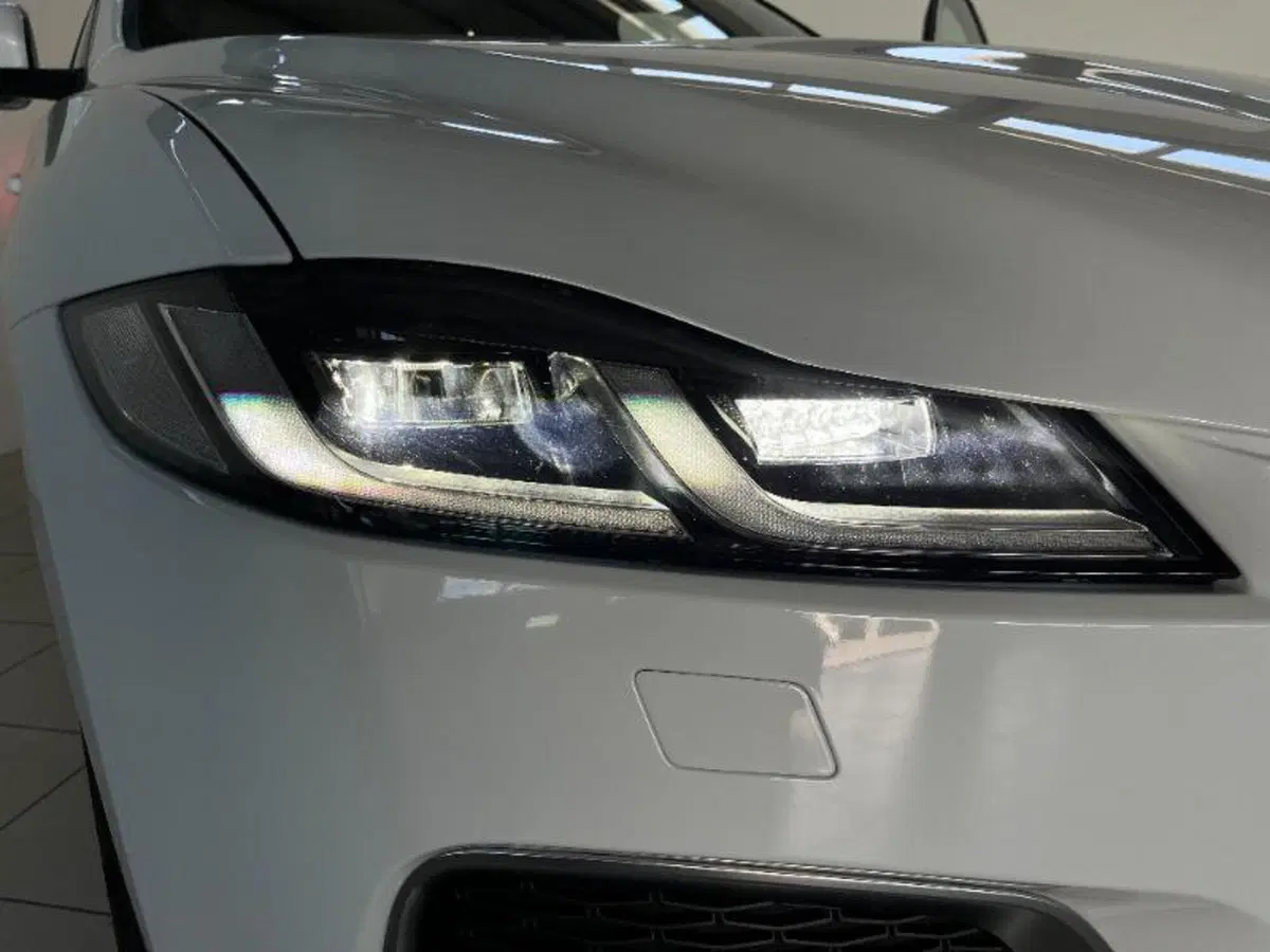 Jaguar F-Pace usata a Venezia (8)
