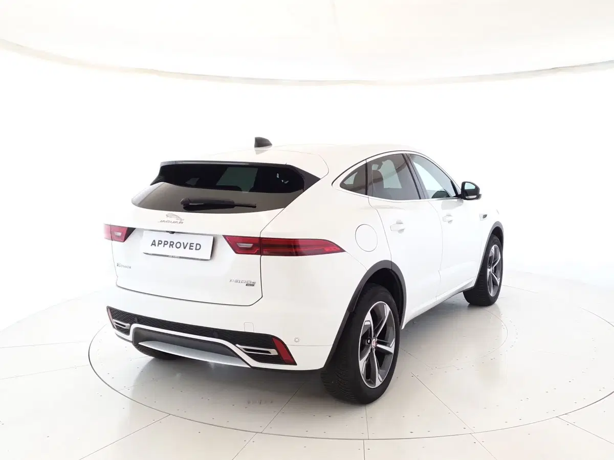 Jaguar E-Pace usata a Monza e Brianza (2)