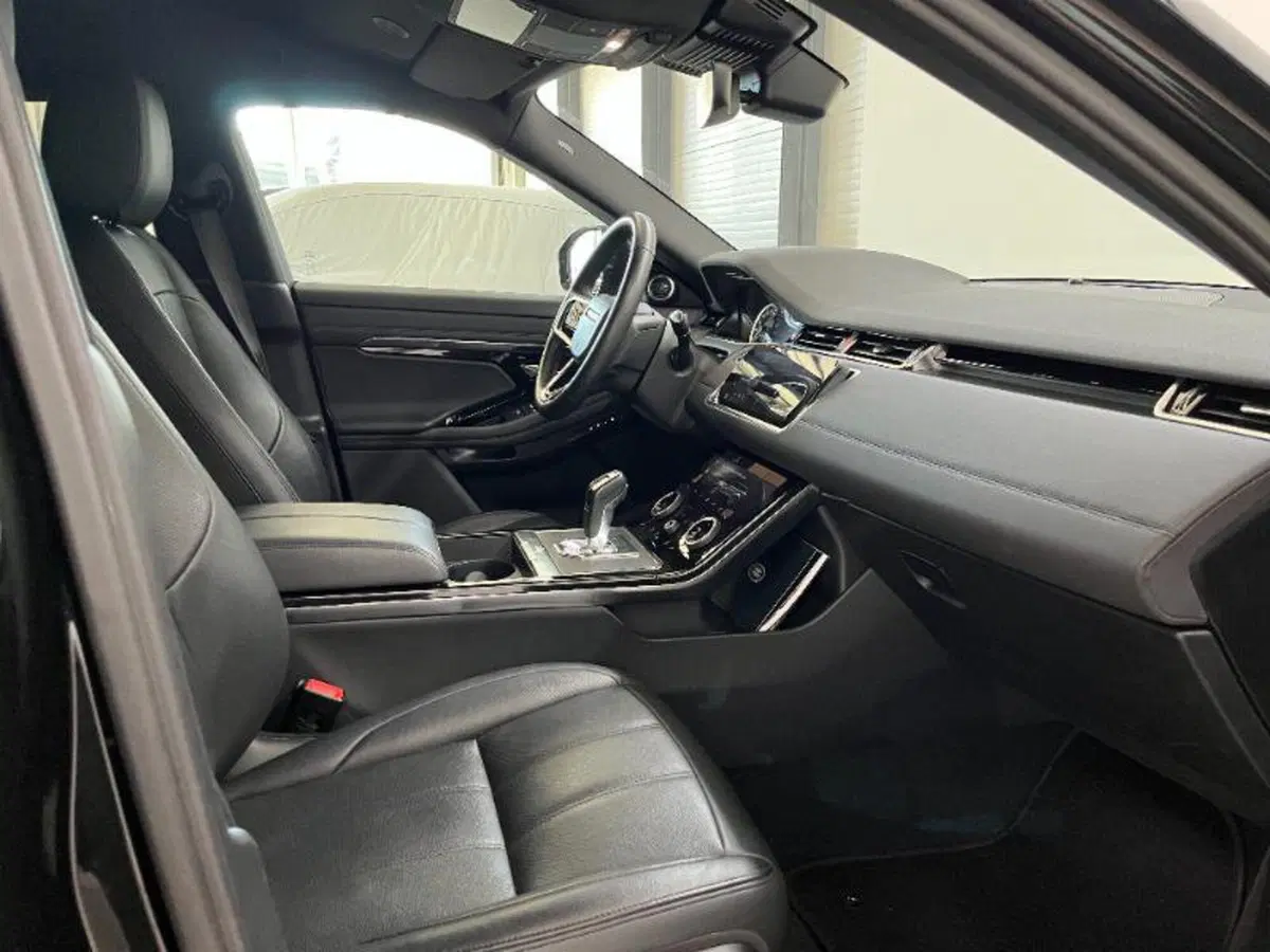 Land Rover Range Rover Evoque usata a Venezia (16)