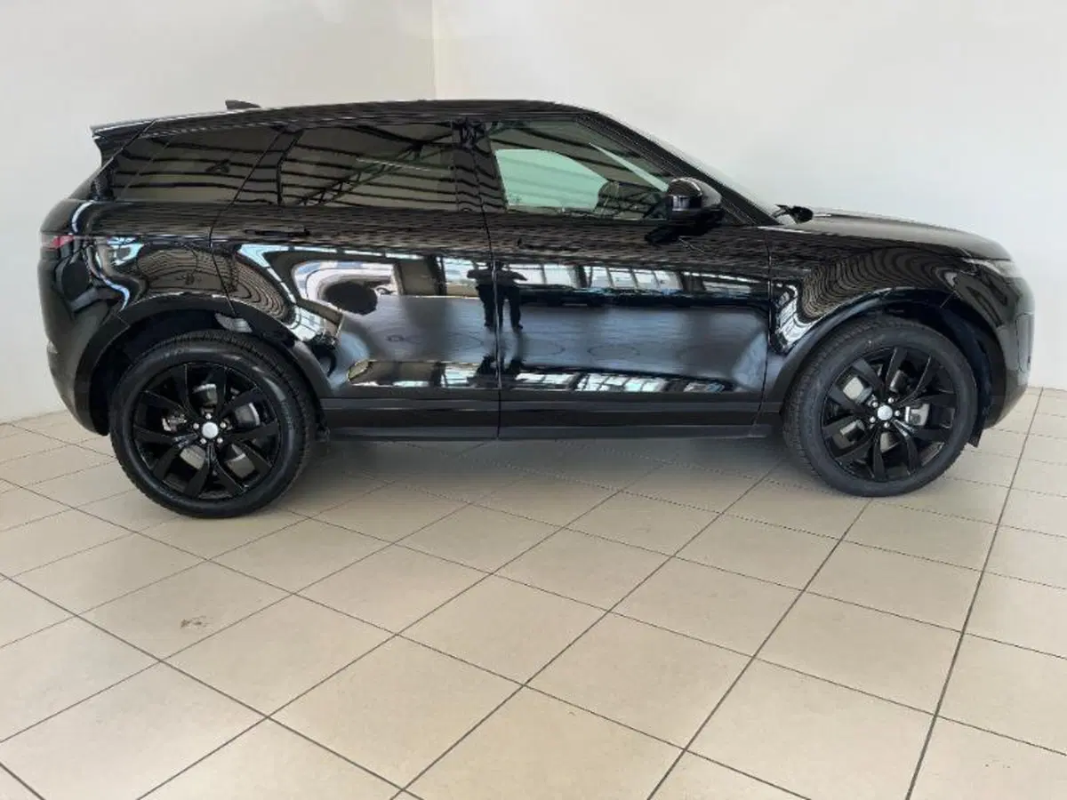 Land Rover Range Rover Evoque usata a Venezia (6)