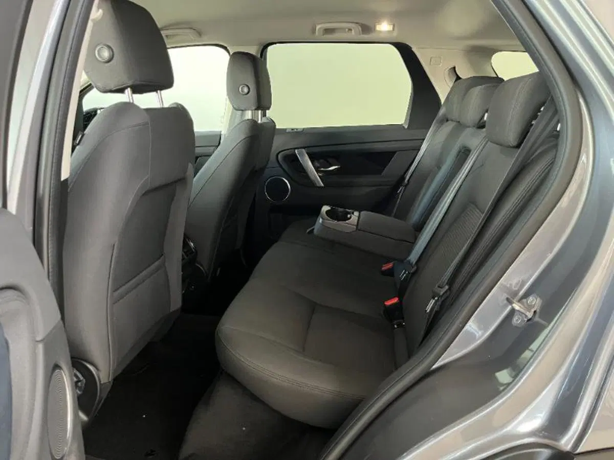 Land Rover Discovery Sport usata a Venezia (13)